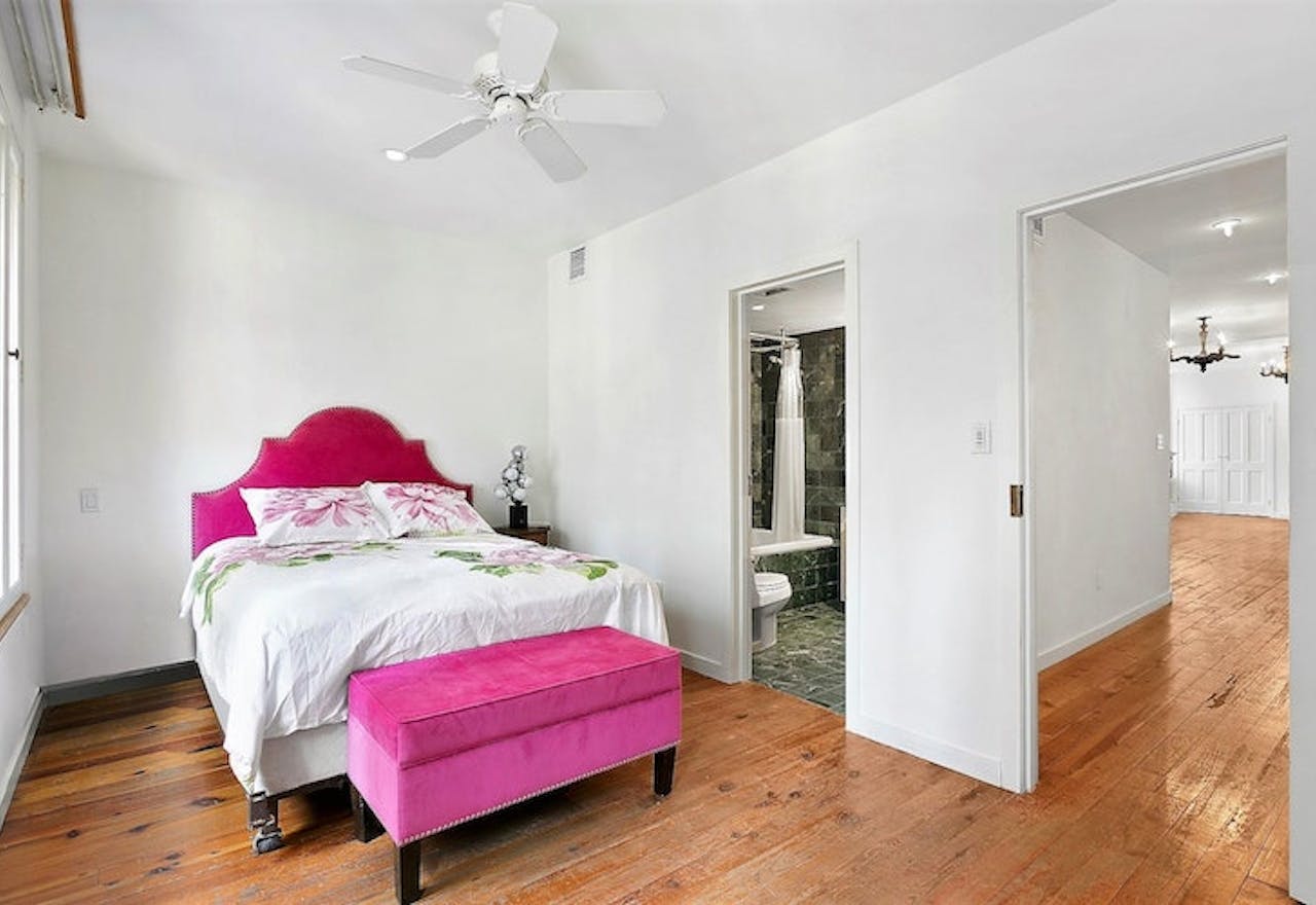 53 Wooster St upper triplex - Image 2