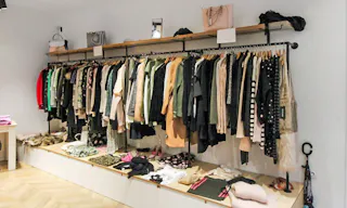 Pop-up space in Saint-Germain-des-Prés - Image 5