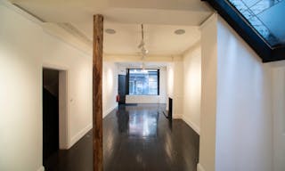 Chic Townhouse Venue in Soho - Image 1