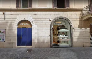 Via Frattina Pop-up space - Image 0