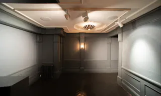 Chic Townhouse Venue in Soho - Image 4