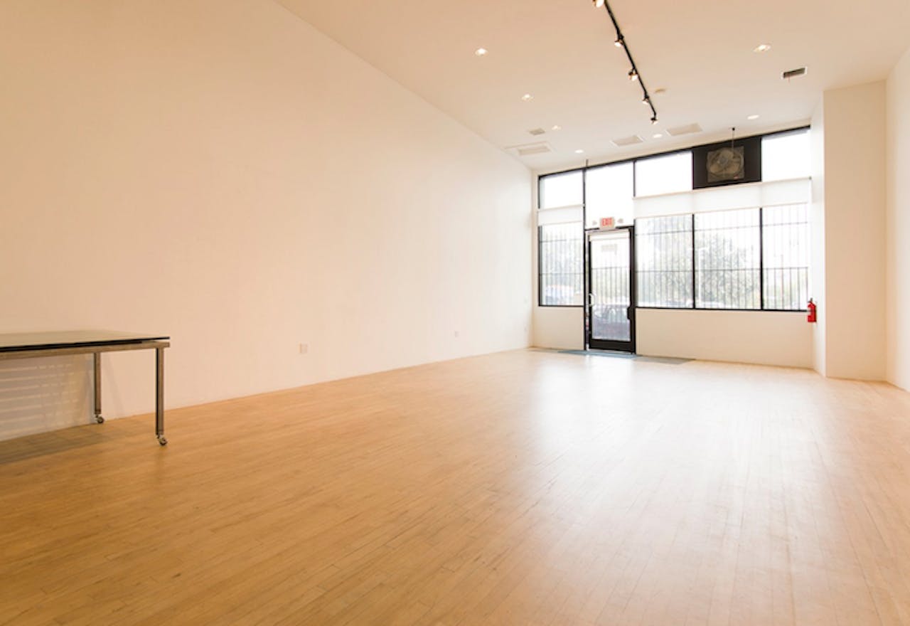 Amazing Studio in Silver Lake - Image 2