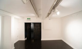 Chic Townhouse Venue in Soho - Image 8