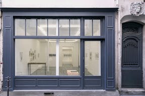 POP UP SPACE IN LE MARAIS - Image 0