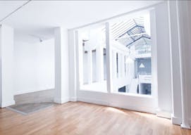 Grand Showroom Rue de Turenne - Image 16