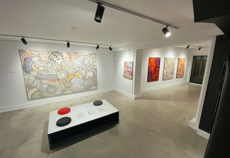 Saint Honoré Showroom/Gallery - Image 1