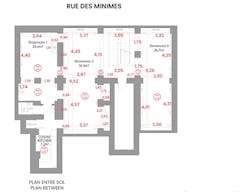 Large Fashion Showroom Rue des Minimes - Image 18